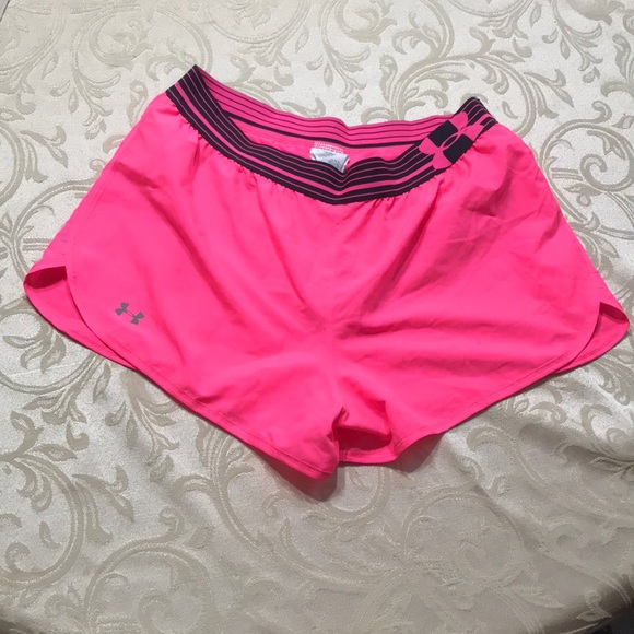 athletic shorts - Picture 2 of 10